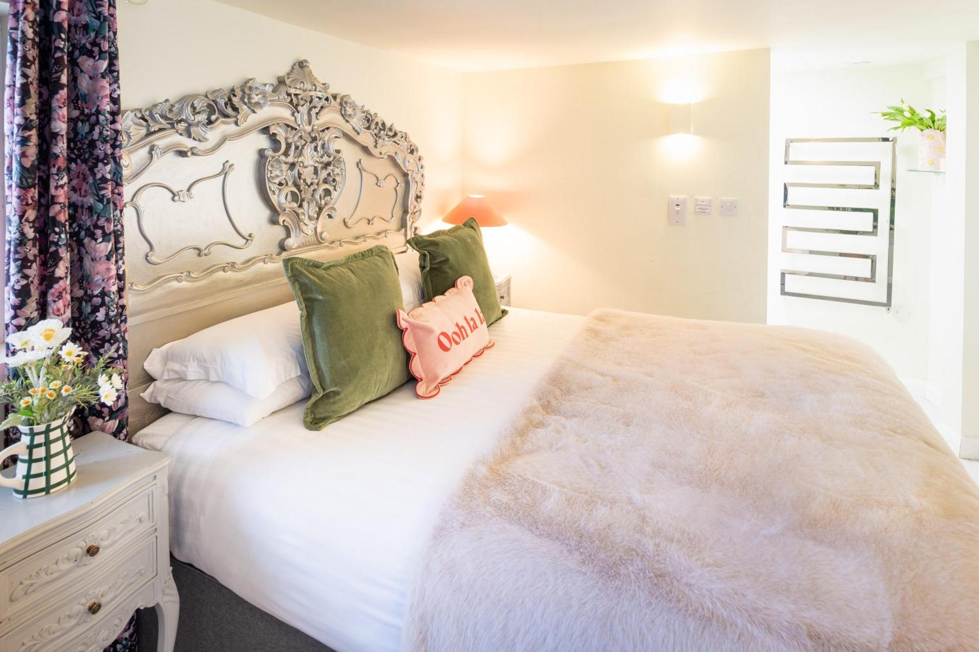 Вилла Gorgeous Boutique Flat Sleeps 2 In Лайм-Реджис Экстерьер фото